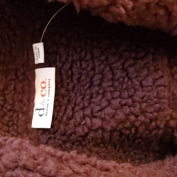 Coat - Picture 2 of 2